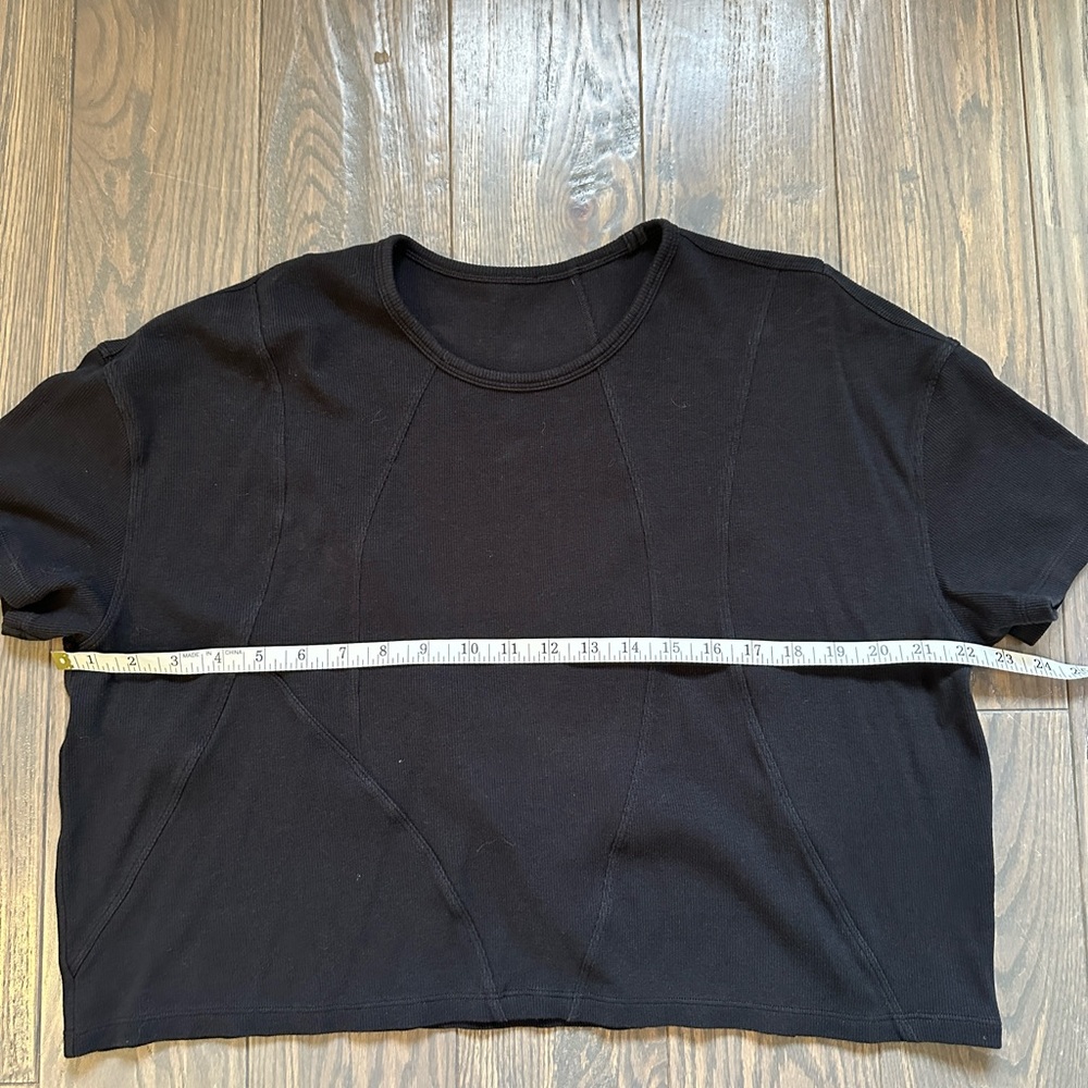Lululemon Ribbed Modal Cotton tee - Picture 4 of 6